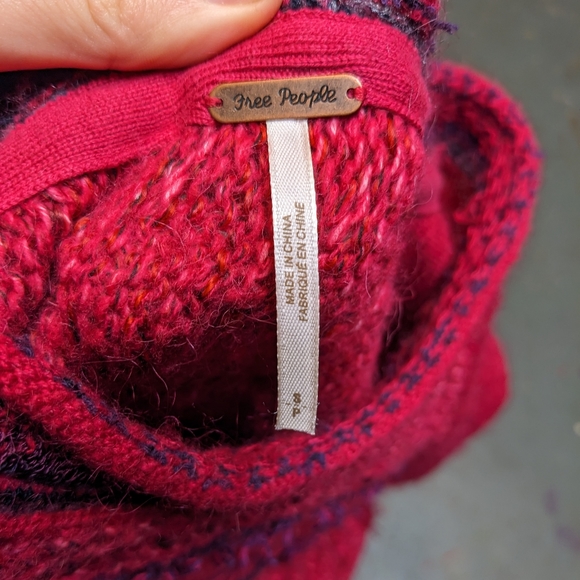 Raspberry Magenta Free People Bell Sleeve Knit Sweater; Size SP-L - Picture 12 of 12